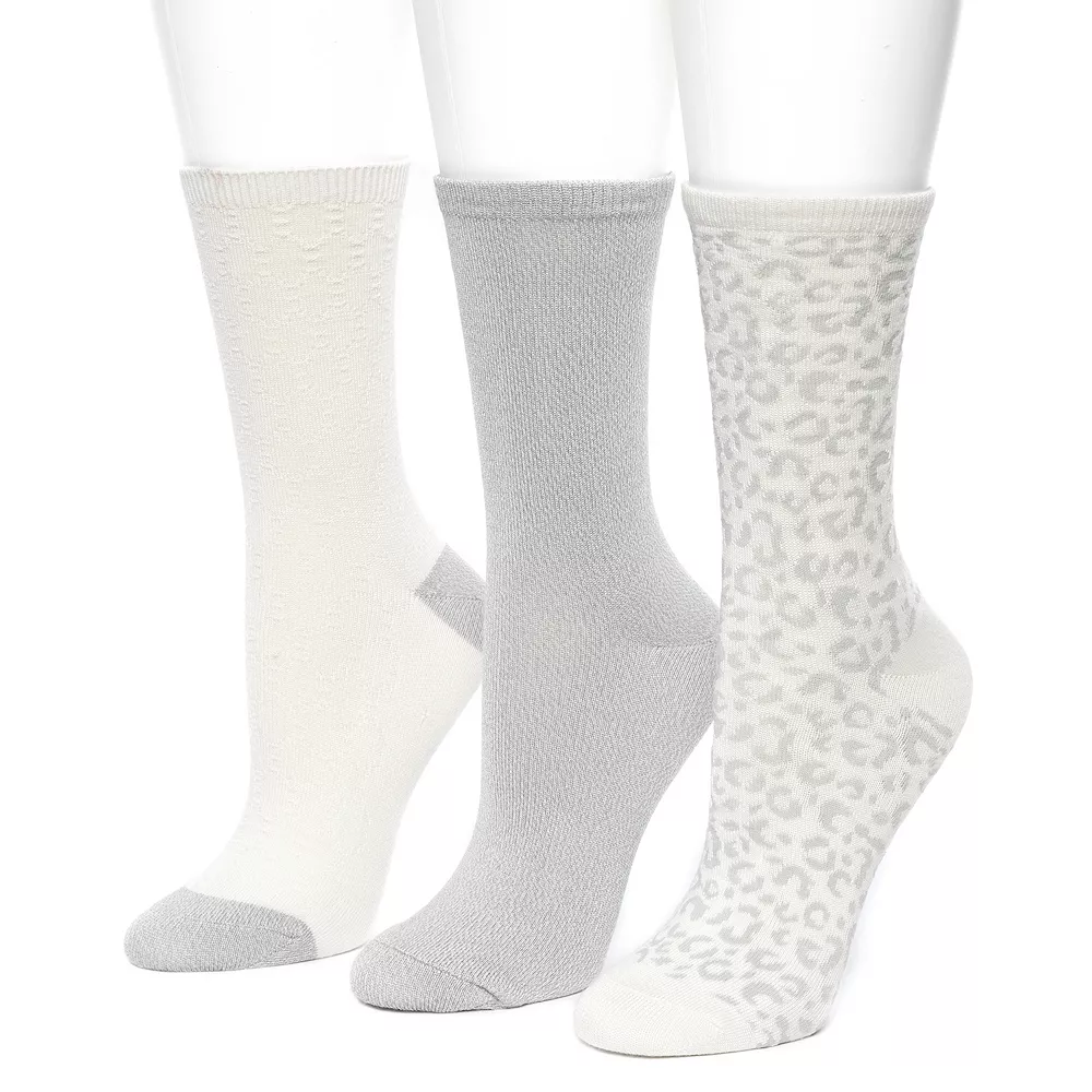 Women's Cuddl Duds® 3 Pair Pack Leopard Textured Crew Socks 1 Women's Cuddl Duds® 3 Pair Pack Leopard Textured Crew Socks